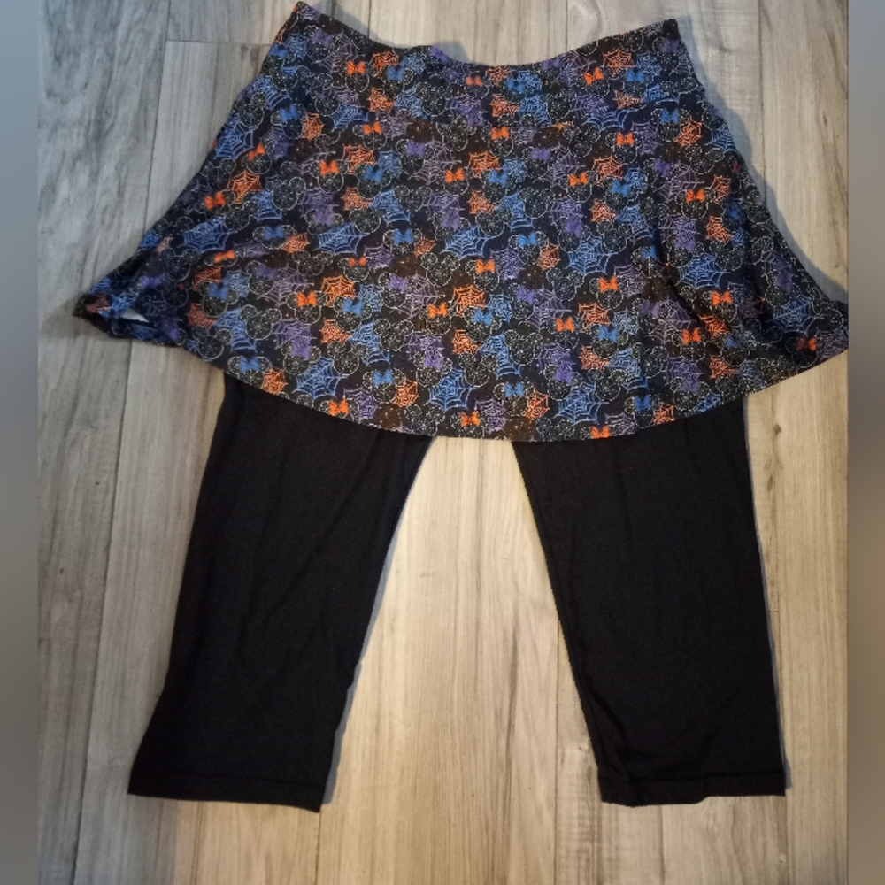 Disney Halloween Skirted Capris TC